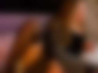 Live cam show with Coral1ne-Clark - Smoking on fapnchat