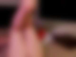 Live cam show with Coral1ne-Clark - Squirt on liverealitysex.com