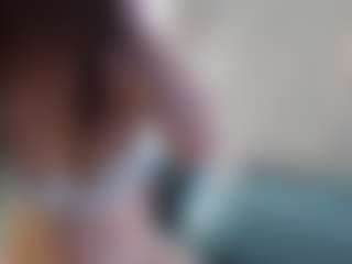Elly-Blo0m's Live Sex Cam Show