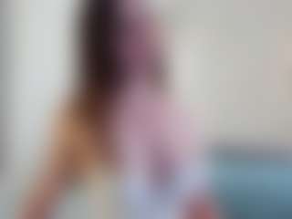 Live cam show with Elly-Blo0m - American Petite on slutload