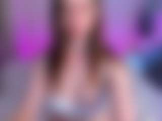 Live cam show with Elly-Blo0m - New Small Tits on Camsoda