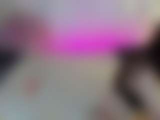Live cam show with Elly-Blo0m - Pantyhose on StripNow