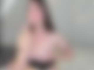Live cam show with Elly-Blo0m - Princess on Camsoda