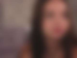 Live cam show with Eva-Deviss - Petite on Camsoda