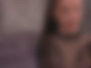 Live cam show with Eva-Deviss - Petite on Camsoda