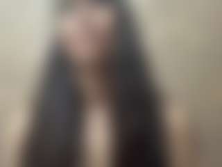 EveliaYantzi's Live Sex Cam Show