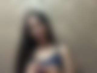 EveliaYantzi's Live Sex Cam Show