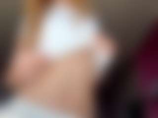 Live cam show with Aphrodite - Oil on Mixed Magazine Live