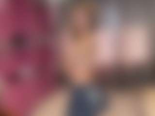 Live cam show with Aphrodite - Cute on CamClone