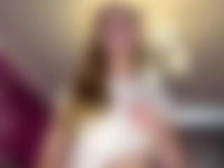 Live cam show with Aphrodite - Body Massage on Camsoda