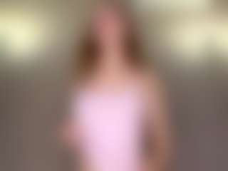 Live cam show with Aphrodite - Green Eyes on live18s.com