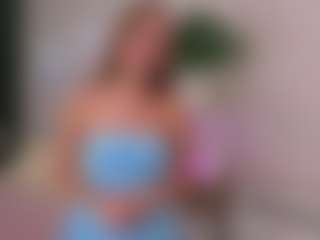Live cam show with KarisaBanker - Athletic on camwithhim.com