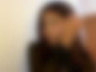 Live cam show with Rina - Hairy Pussy Teen (18+) on xplaylive.com