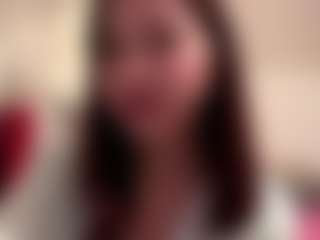Live-Cam-Show mit Rina - Facial auf Camsoda