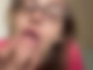 Live cam show with mila - Athletic on AdultVida.com