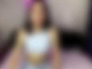 Live cam show with Mary - Flashing on Camsoda