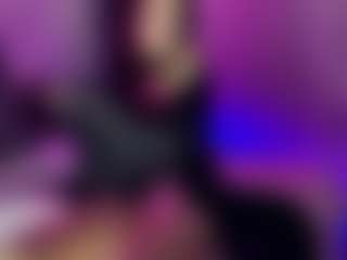 Live cam show with Mary - Genital Piercings on Camsoda