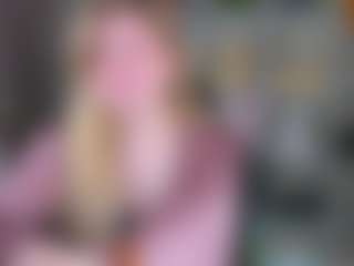 Live cam show with Nancy-Boone - Strip on Dare Cams