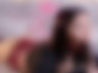 Live cam show with NewKimm - Nipple Piercings on Gym Cam Girls