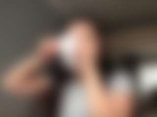 Live cam show with NoellaTingle - Petite on Camsoda