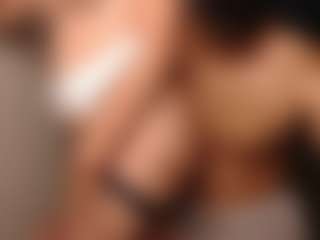 Live cam show with P R I Y A - Waxed on Uber Horny