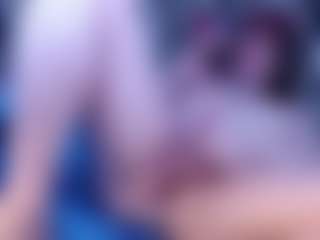TrixieVibeQueen's Live Sex Cam Show