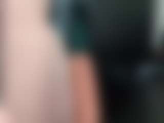 Live cam show with TrixieVibeQueen - No Smoking on Camsoda