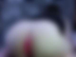 Live cam show with TrixieVibeQueen - Green Eyes on Camsoda