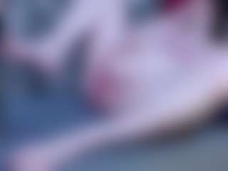 Live cam show with TrixieVibeQueen - No Smoking on Camsoda