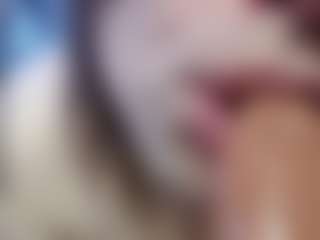 Live cam show with TrixieVibeQueen - Blowjob on Hubzter Live