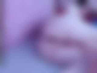 Show in cam erotica live di TrixieVibeQueen