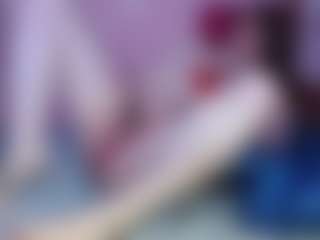 Live cam show with TrixieVibeQueen - Dutch on Fling VIP Chat