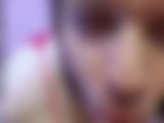 Live cam show with TrixieVibeQueen - Green Eyes on madthumbs