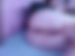 Live cam show with TrixieVibeQueen - No Drinking on AdultVida.com