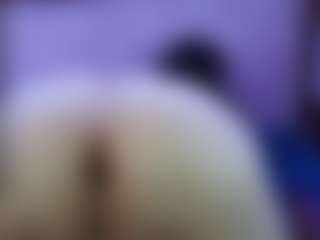Live cam show with TrixieVibeQueen - Sexting on sexylive.show