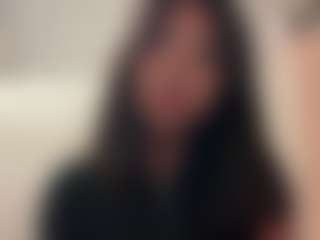 Live cam show with Nelly - Brown Eyes Big Tits on AdultVida.com