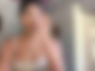 Live cam show with Nelly - Curvy Middle Aged on CamSodaAdn