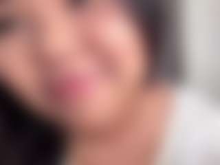 Live-Cam-Show mit Nelly - Small Tits auf Camsoda
