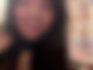 Live cam show with Nelly - MILF Teen (18+) on Latina Girls