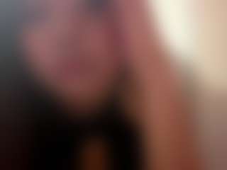Live cam show with Nelly - MILF Teen (18+) on Dolls Live