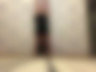 Live cam show with Nelly - Public on Gym Cam Girls