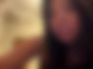 Live cam show with Nelly - Petite MILF on Milfs Live