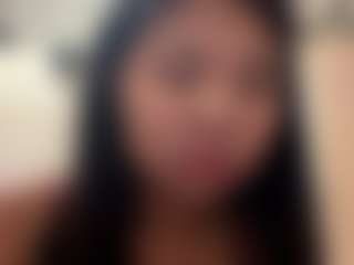 Nelly MILF webcam performer live streaming