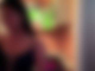 Live cam show with Nelly - Big Tits on Camsoda