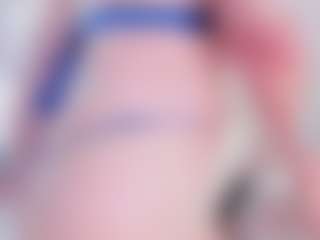 Live cam show with Annie-Soler - New Squirt on Milf Play
