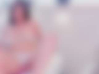 Live cam show with Annie-Soler - Spinner on Camversity