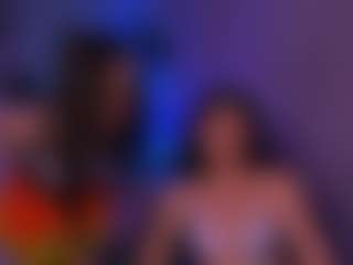 Live cam show with bella-dorn1 - Fingers on madthumbs