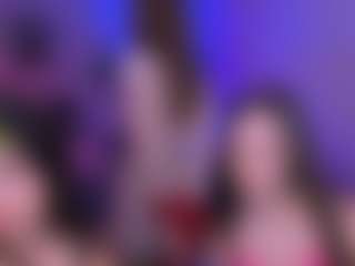 Live cam show with bella-dorn1 - College on AdultVida.com