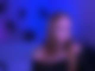 Live cam show with bella-dorn1 - Deepthroat on Camsoda
