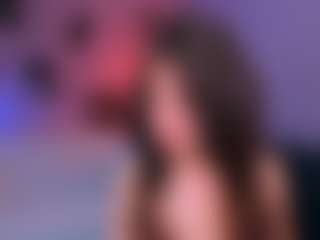 Live cam show with bella-dorn1 - Tease on AdultVida.com